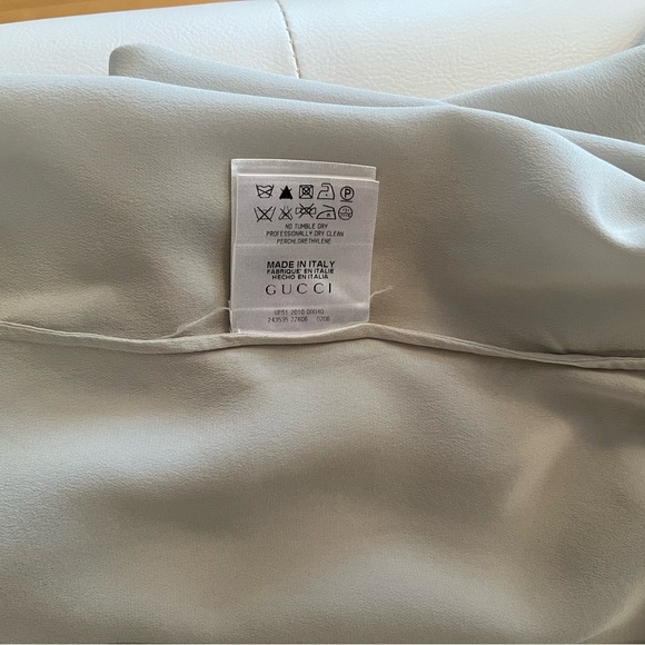 Silk blouse with draped collar and buttons in front - Picture 7 of 9